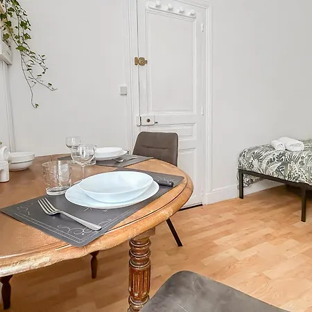 Lumineux Avec Jardin Commun à Appartement Tours