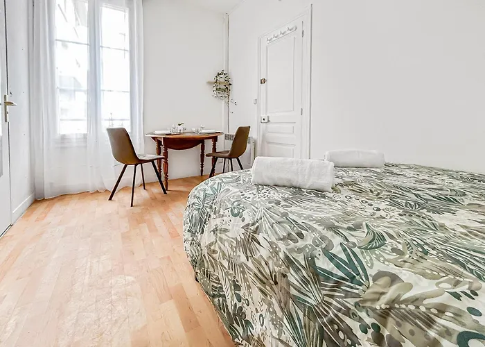 Lumineux Avec Jardin Commun A 公寓